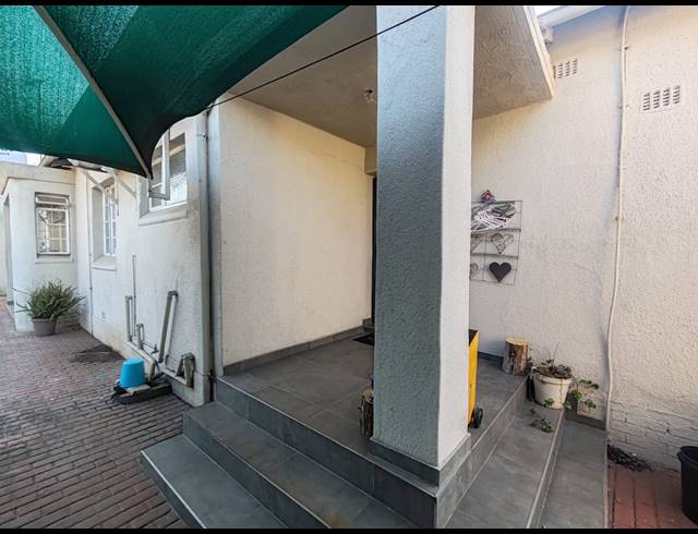 1 BEDROOM FLAT TO LET IN BRENTHURST